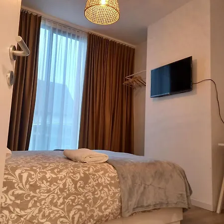 Comfy 3*